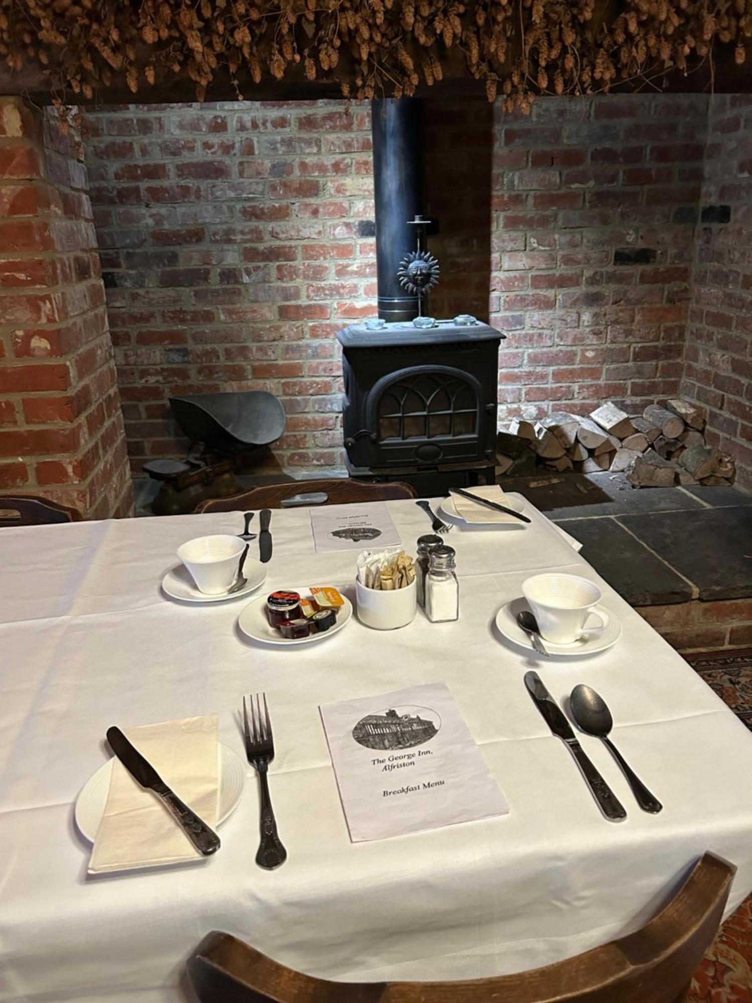 The George Inn アルフリストン エクステリア 写真